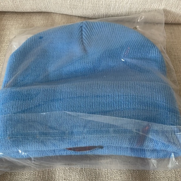 Hat - Picture 2 of 3